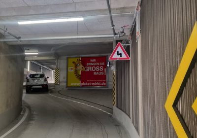 Wir bringen Sie in Monheim GROSS raus - Plakat wirkt!